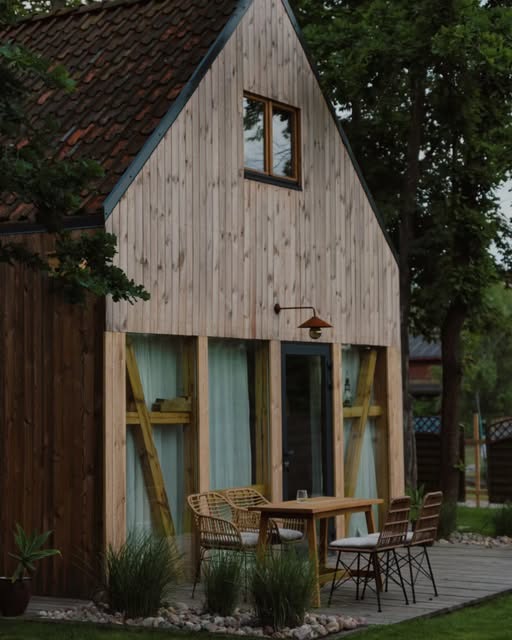Dom wśród drzew